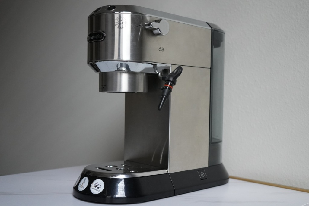 一部破損有り Delonghi エスプレッソ コーヒー 脆く デディカ EC680M